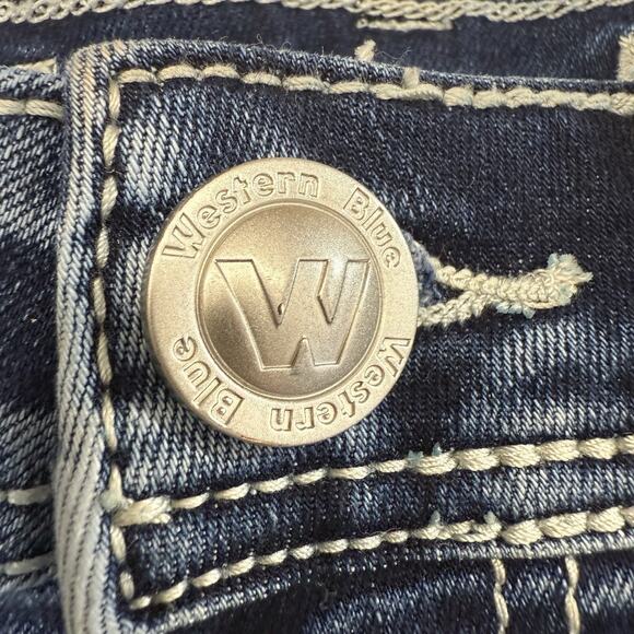 Western Blue Denim Shorts Skull Horseshoe Embroidered Size 3 Rhinestones - Picture 6 of 11